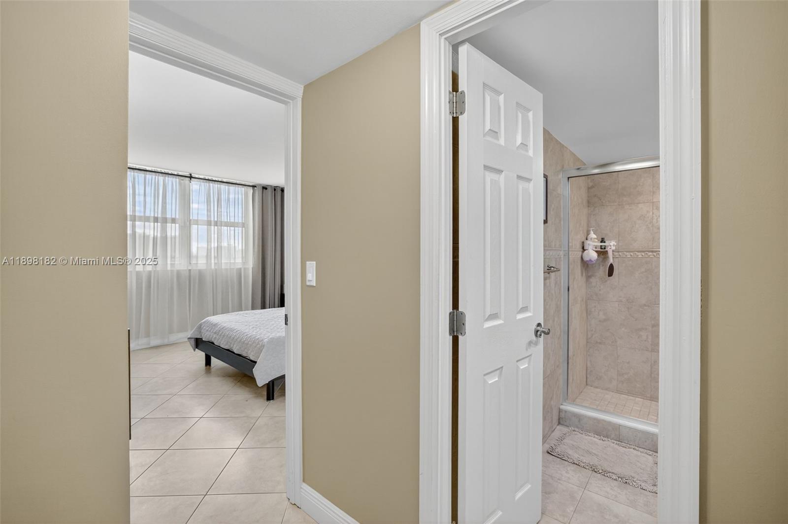 Photo of 1833 Ocean Dr  #1004, Hallandale Beach, Florida, 33009 - 