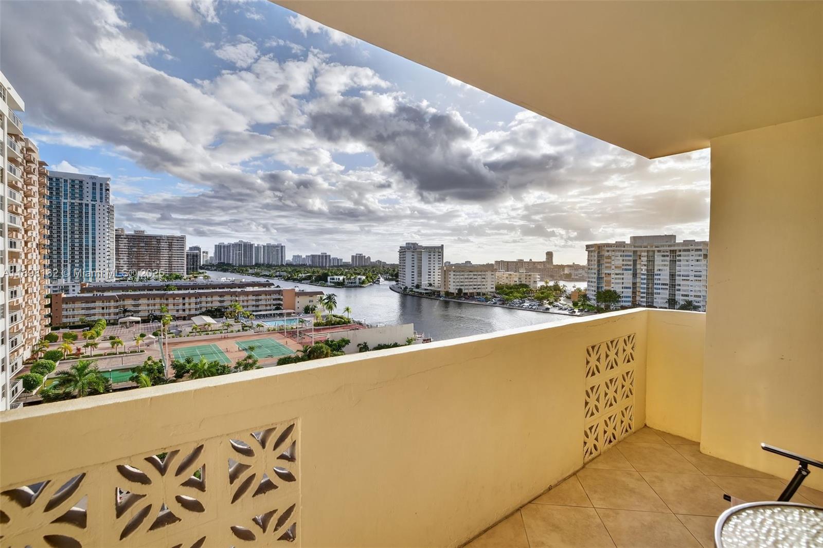 Photo of 1833 Ocean Dr  #1004, Hallandale Beach, Florida, 33009 - 