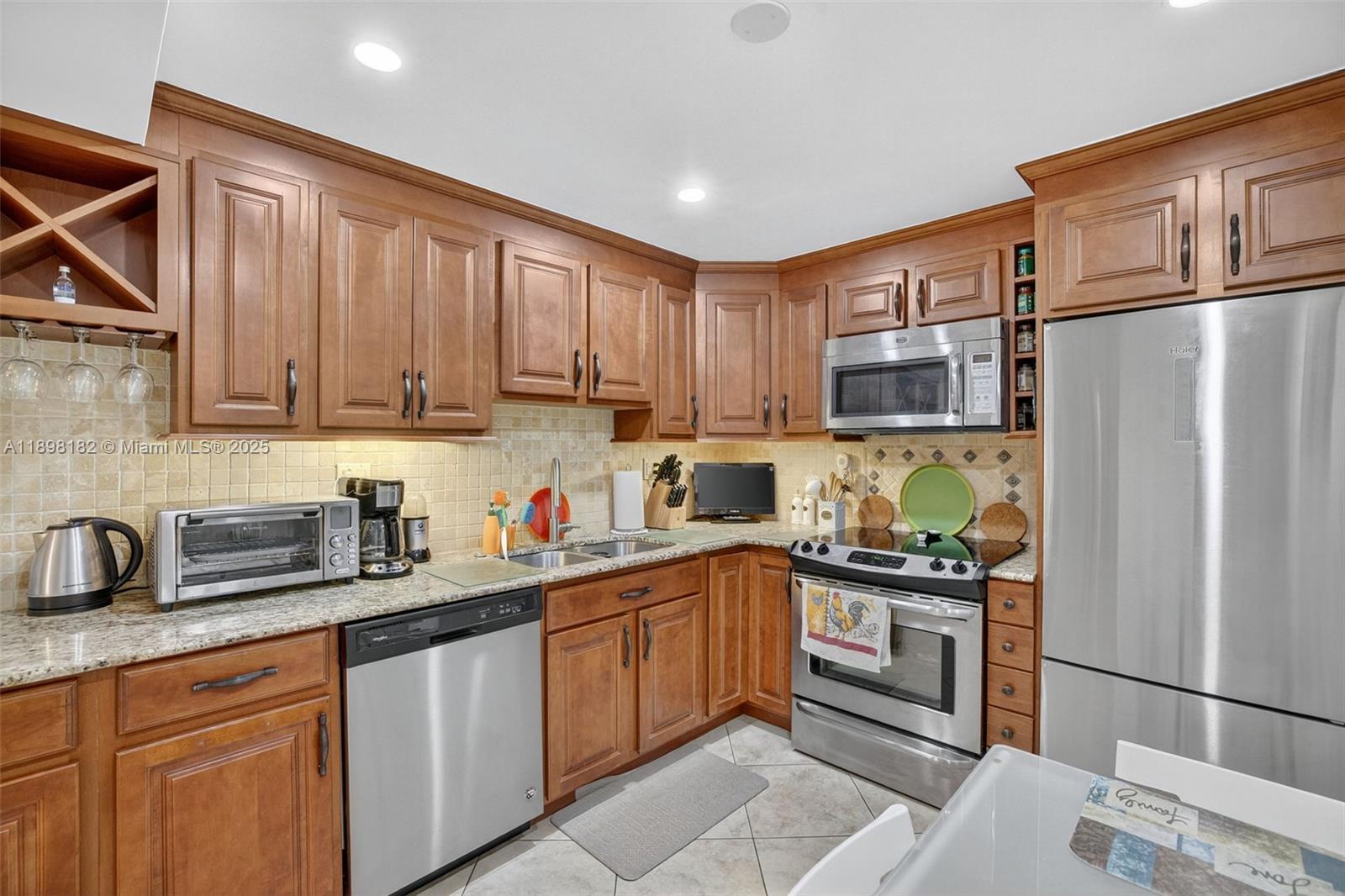 Photo of 1833 Ocean Dr #1004, Hallandale Beach, Florida, 33009 -