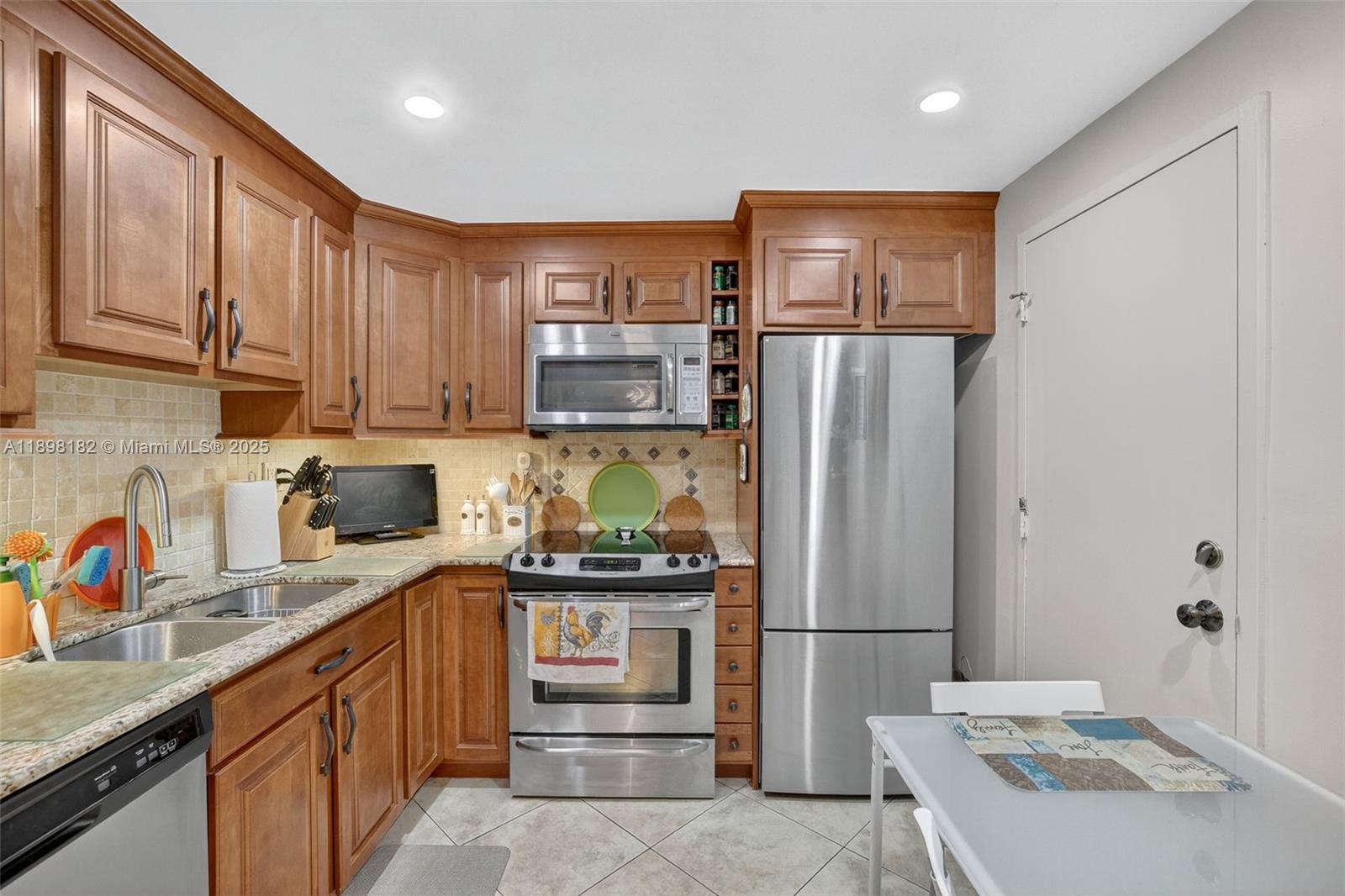 Photo of 1833 Ocean Dr #1004, Hallandale Beach, Florida, 33009 -