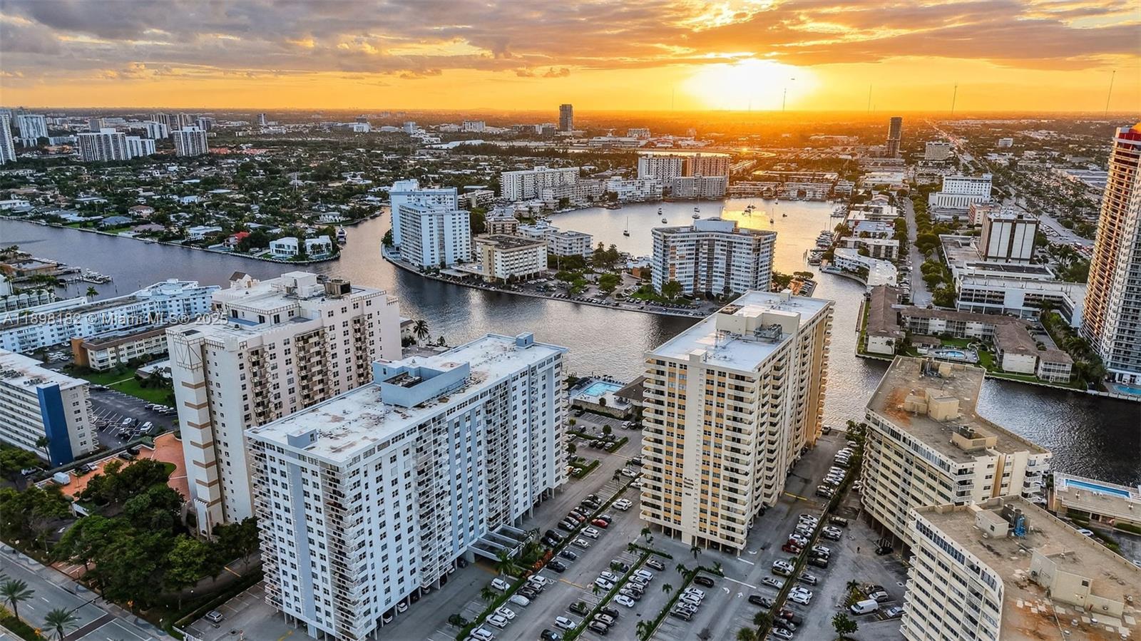 Photo of 1833 Ocean Dr  #1004, Hallandale Beach, Florida, 33009 - 