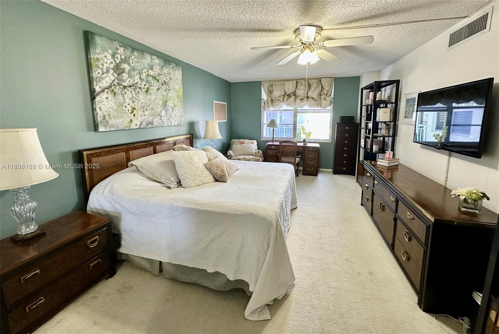 2020 2 / 2 1488 sq. ft. $ 2025-10-23 0 Photo