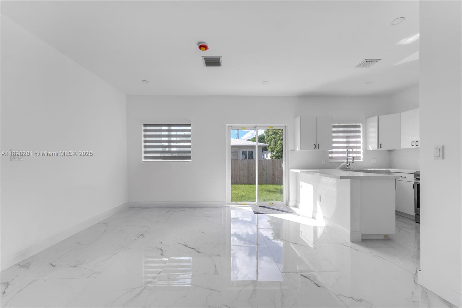   /  1057 sq. ft. $ 2025-10-17 0 Photo