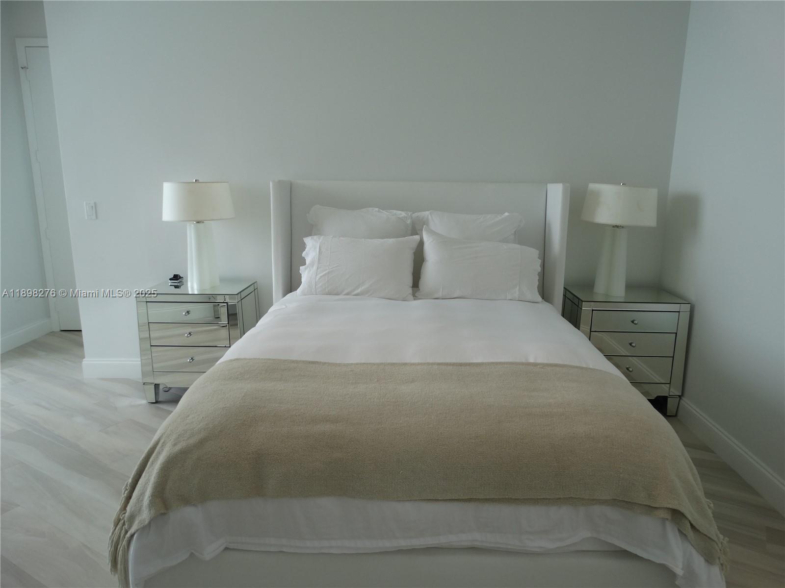 See details 3907 3 / 3 2106 sq. ft. $ 2025-10-17 0 Photo