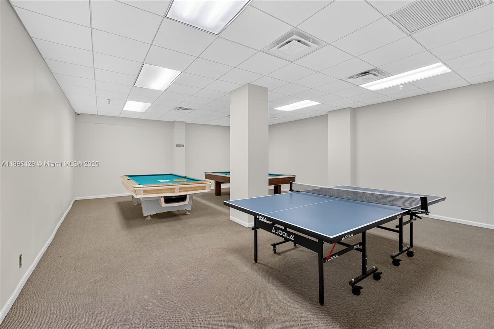 See details 1415 0 / 1 732 sq. ft. $ 2025-10-18 0 Photo