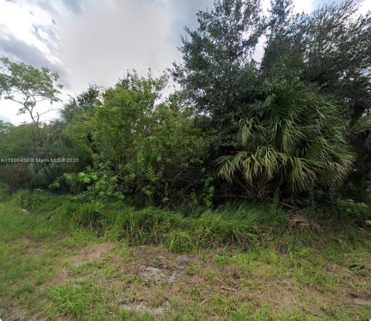 Подробнее   /   кв.футов $ 2025-10-26 0 Фото