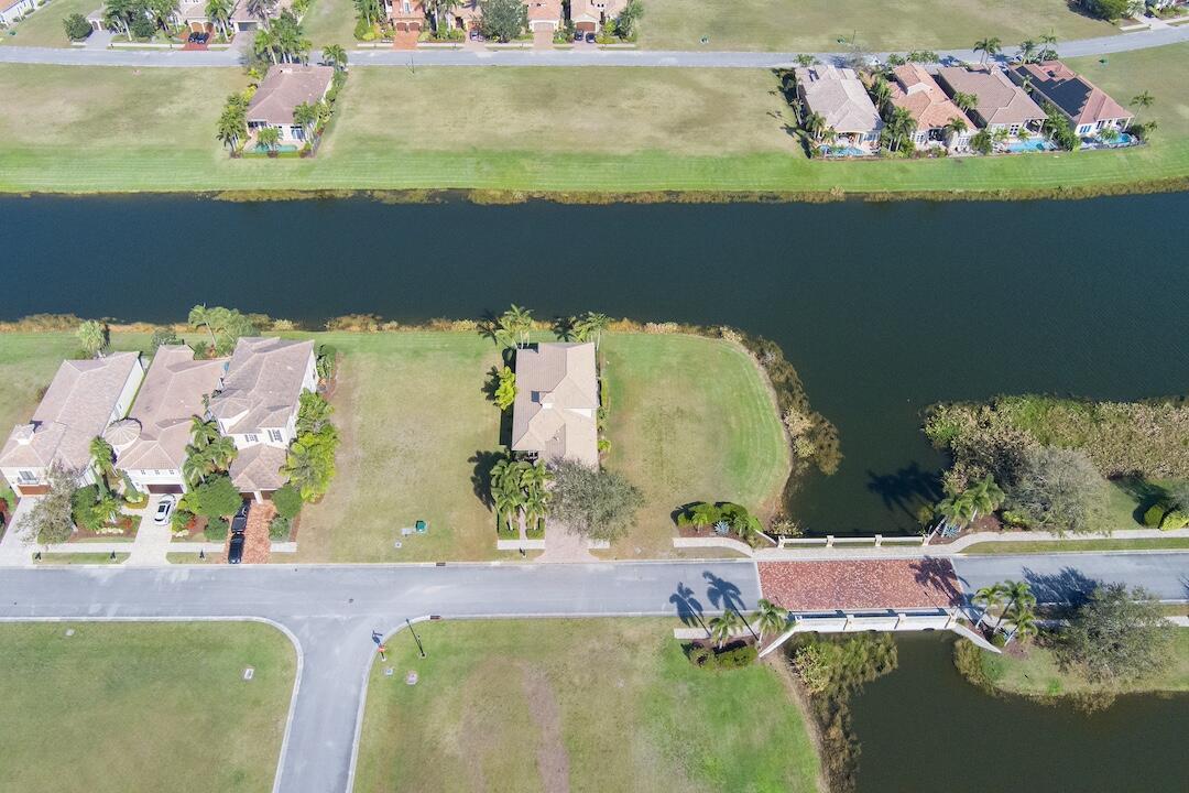   / 0  sq. ft. $ 2025-11-25 0 foto