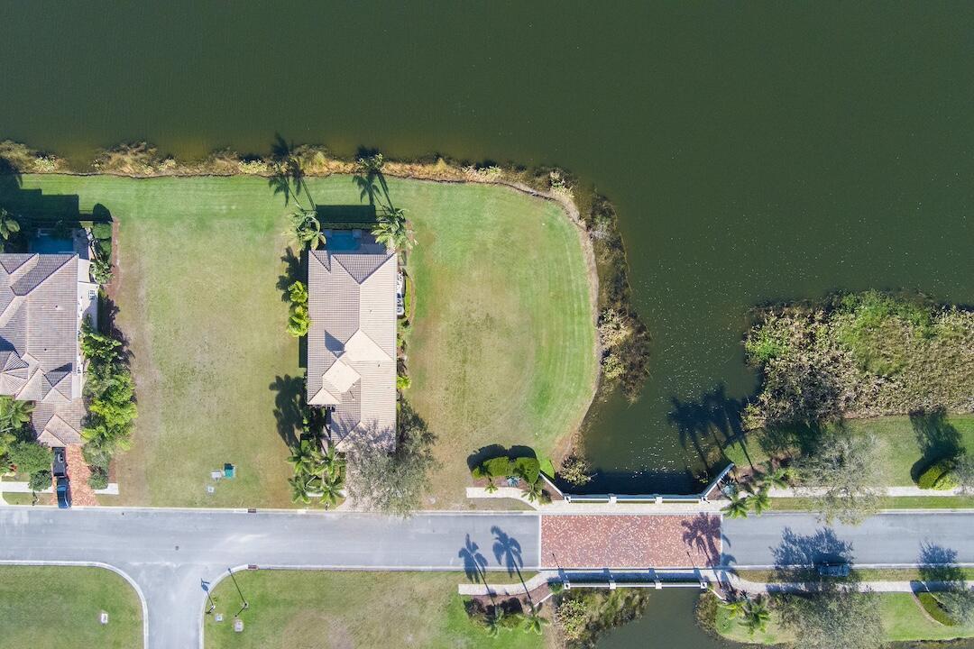   / 0  sq. ft. $ 2025-11-25 0 foto
