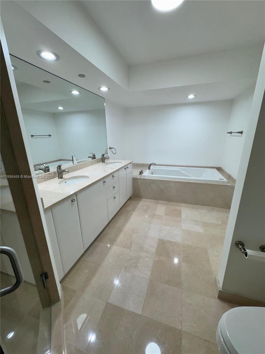 Photo of 16500 Collins Ave  #656, Sunny Isles Beach, Florida, 33160 - 