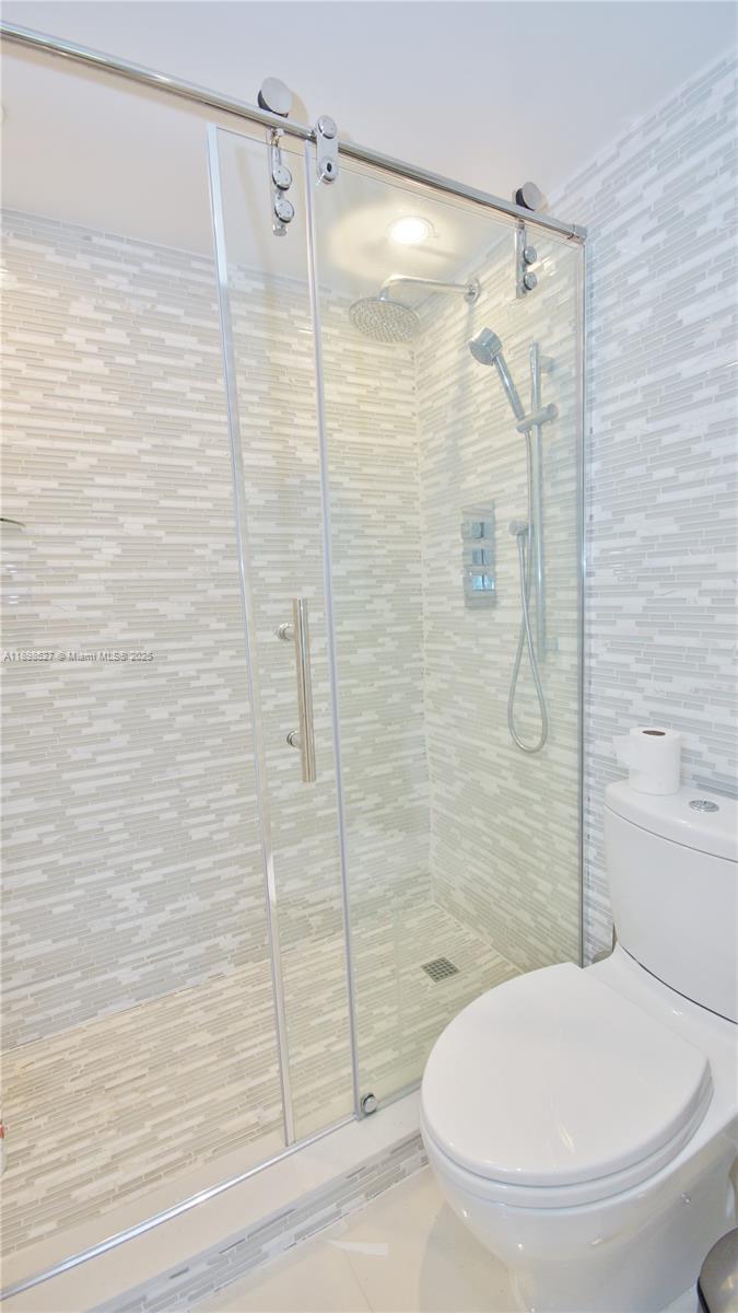 Ver detalles 308 2 / 2 1357 sq. ft. $ 2025-10-18 0 foto
