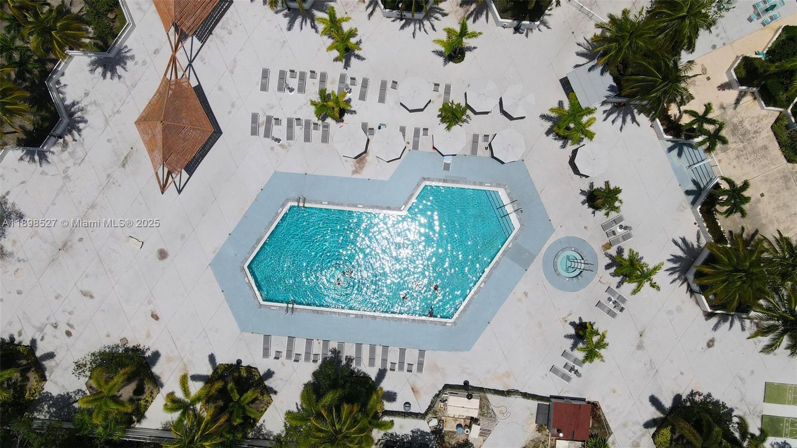 Ver detalles 308 2 / 2 1357 sq. ft. $ 2025-10-18 0 foto