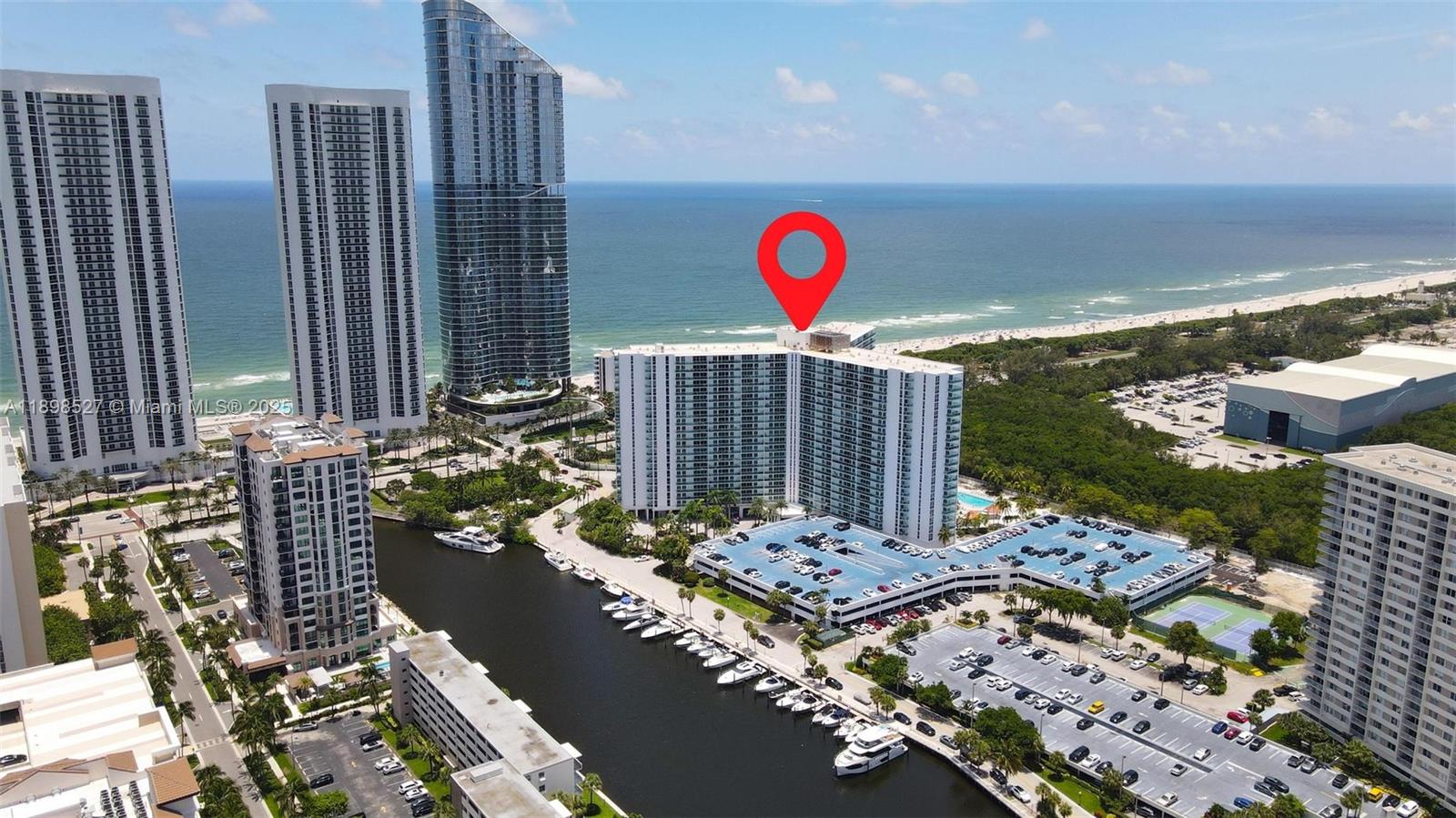 Ver detalles 308 2 / 2 1357 sq. ft. $ 2025-10-18 0 foto