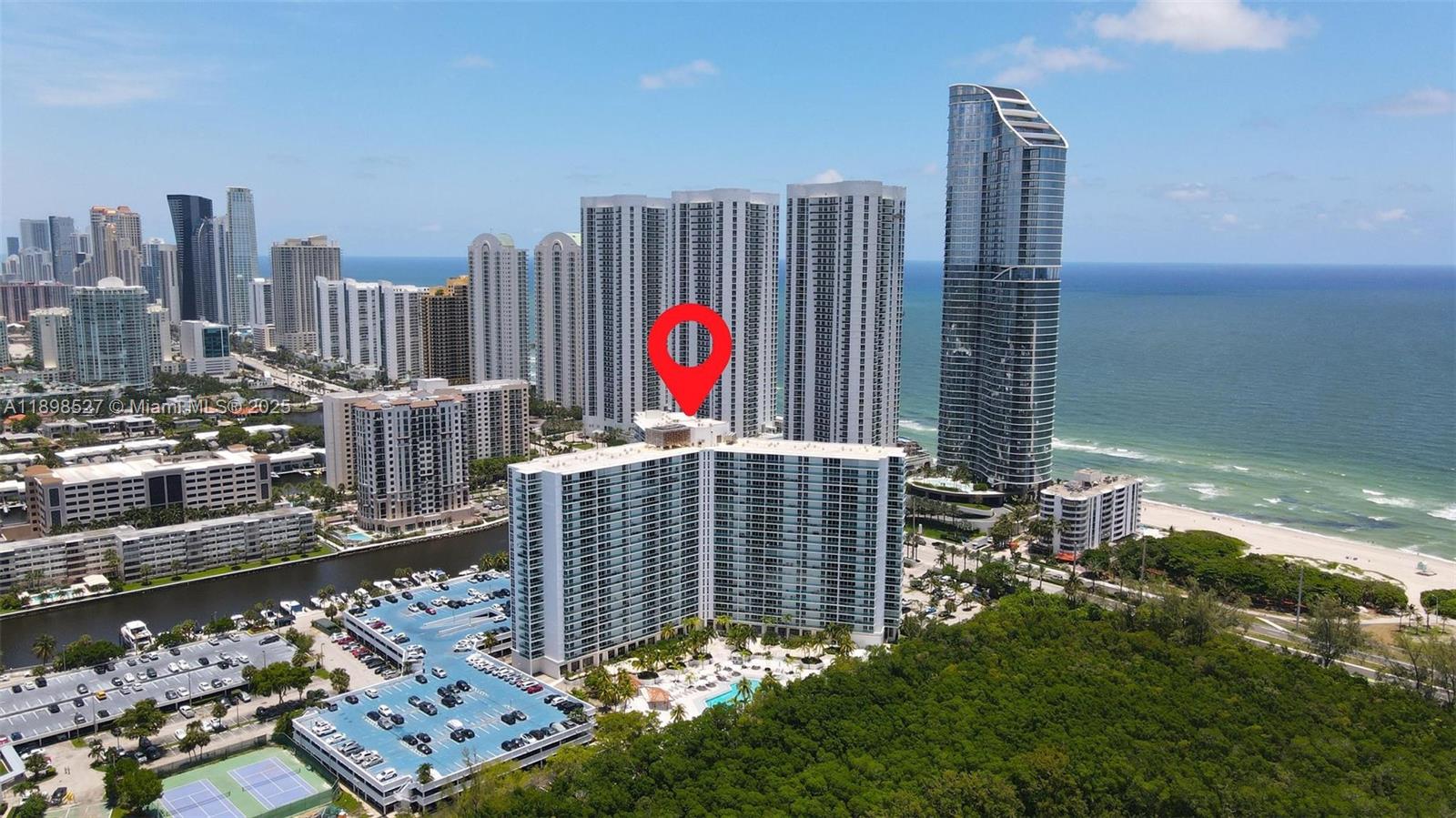 Ver detalles 308 2 / 2 1357 sq. ft. $ 2025-10-18 0 foto
