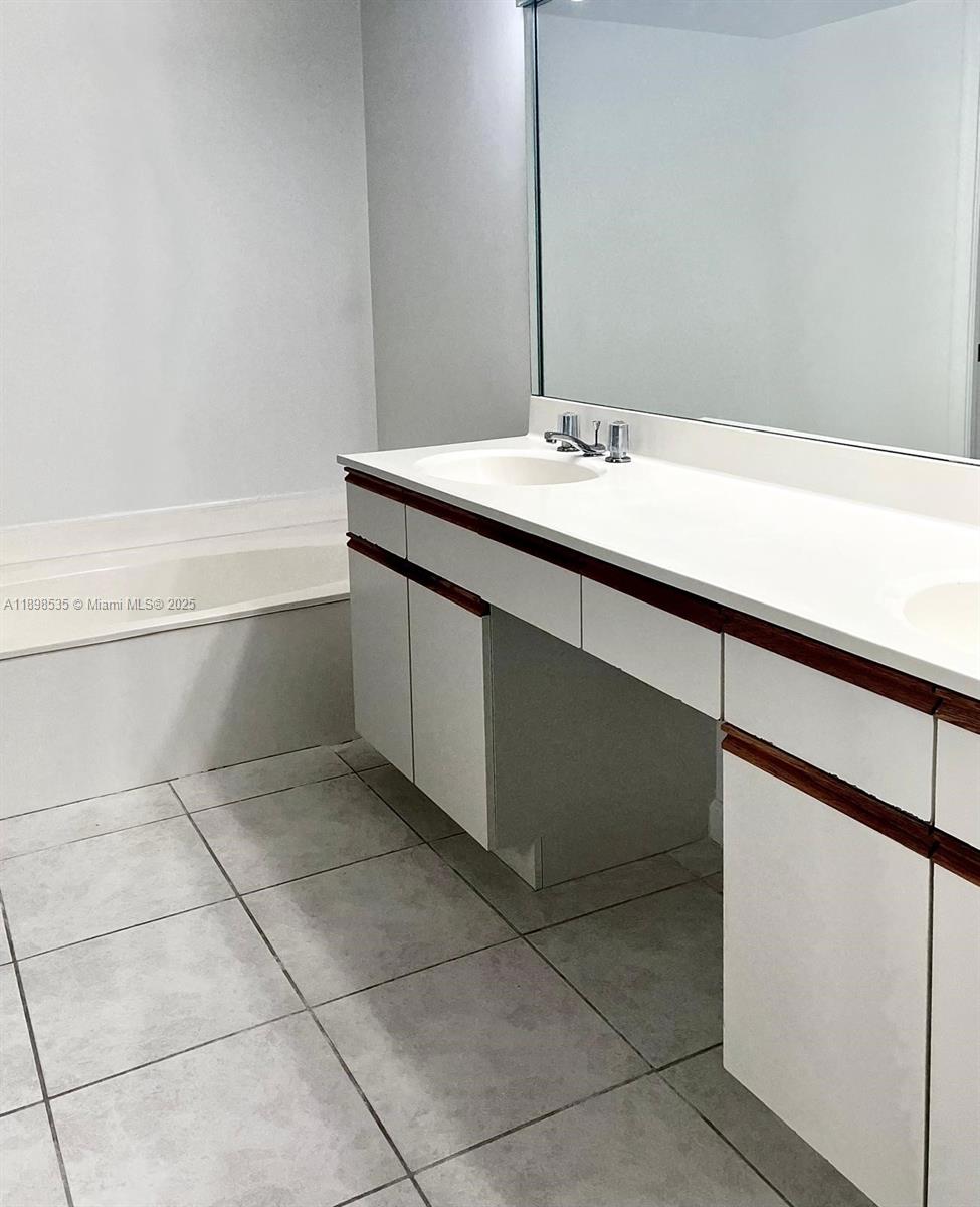 Photo of 3530 Mystic Pointe Dr  #1711, Aventura, Florida, 33180 - 
