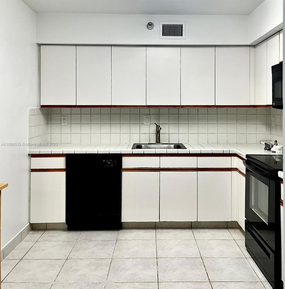 Photo of 3530 Mystic Pointe Dr #1711, Aventura, Florida, 33180 -