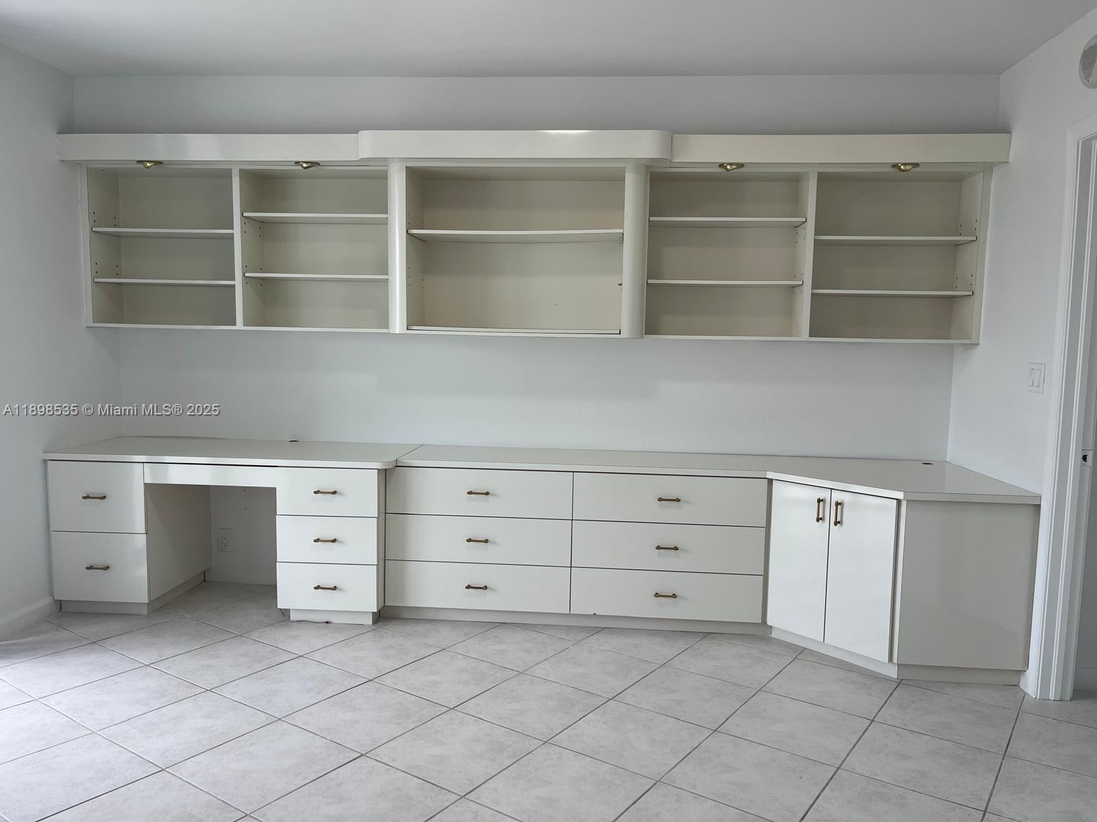 Photo of 3530 Mystic Pointe Dr #1711, Aventura, Florida, 33180 -
