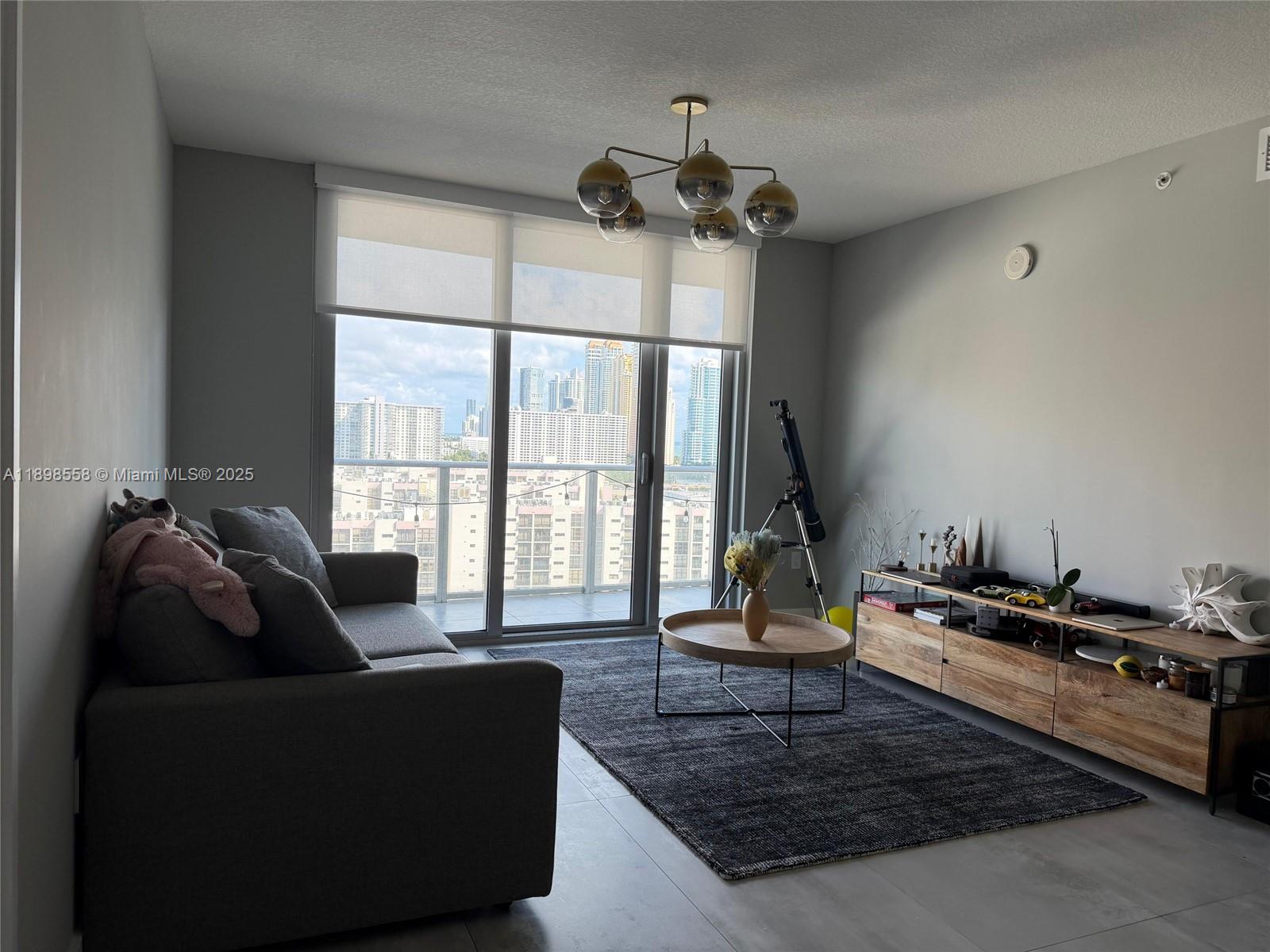4-1405 3 / 3 1541 sq. ft. $ 2025-10-18 0 Photo