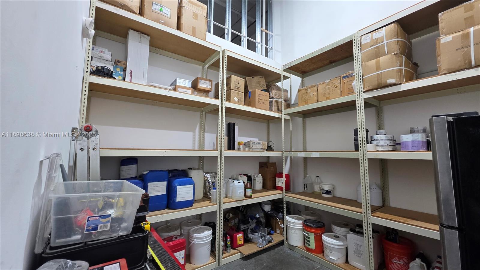 See details   /   sq. ft. $ 2025-10-18 0 Photo