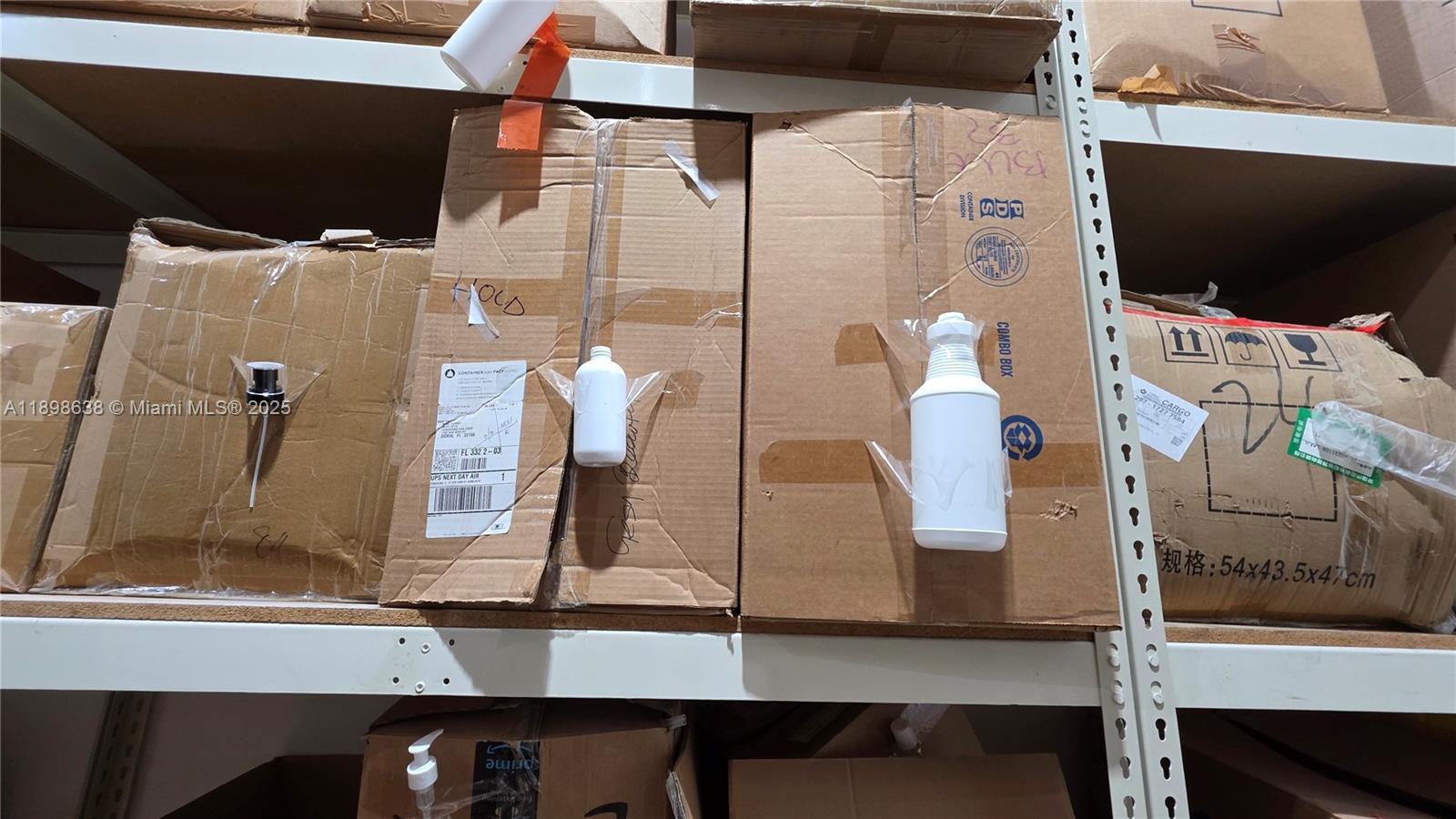 See details   /   sq. ft. $ 2025-10-18 0 Photo