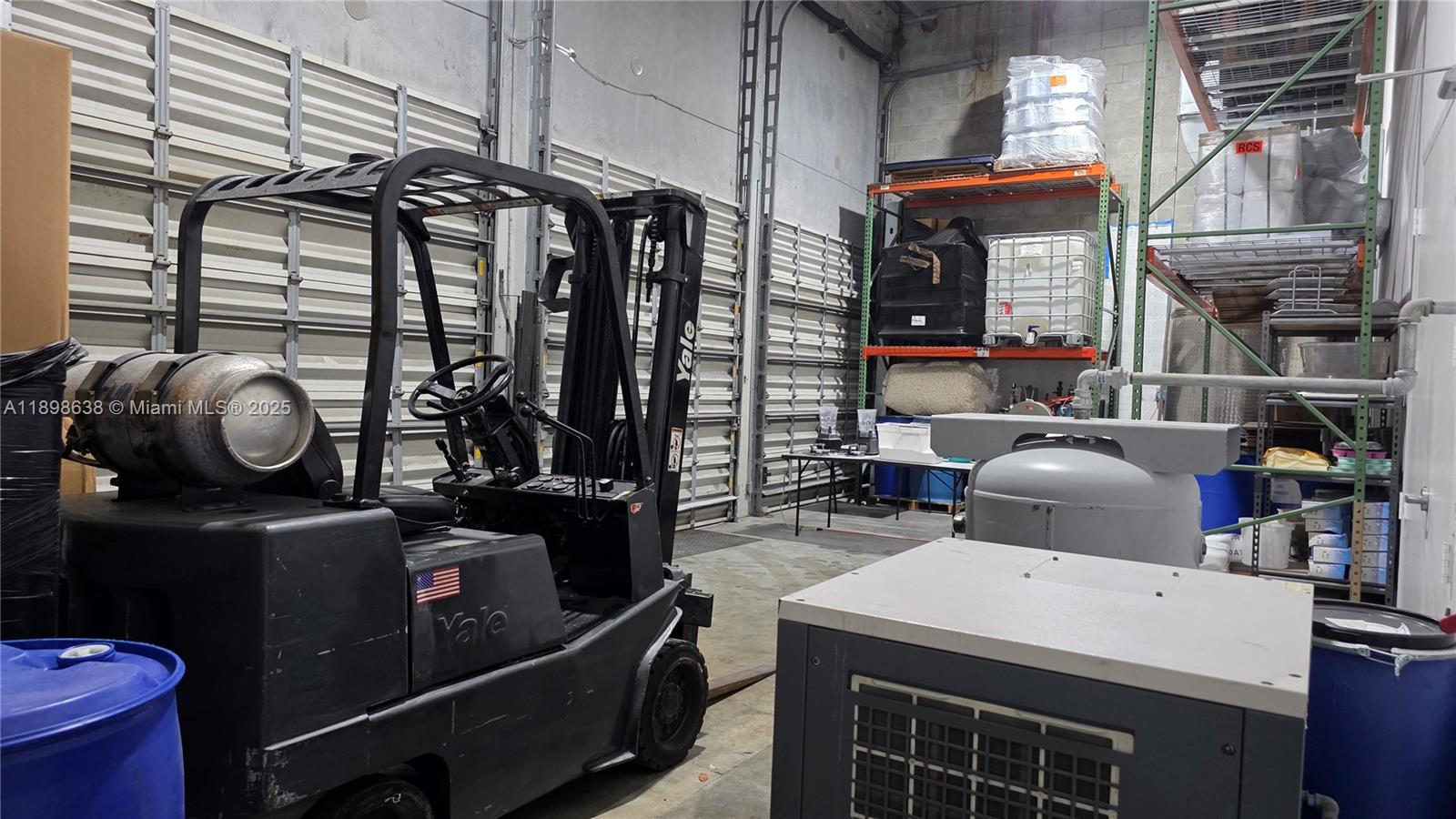 See details   /   sq. ft. $ 2025-10-18 0 Photo