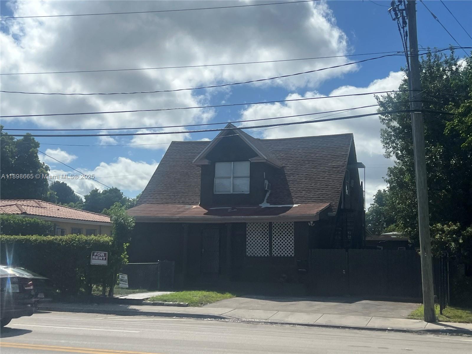 Ver detalles 7  /   sq. ft. $ 2025-10-19 0 foto