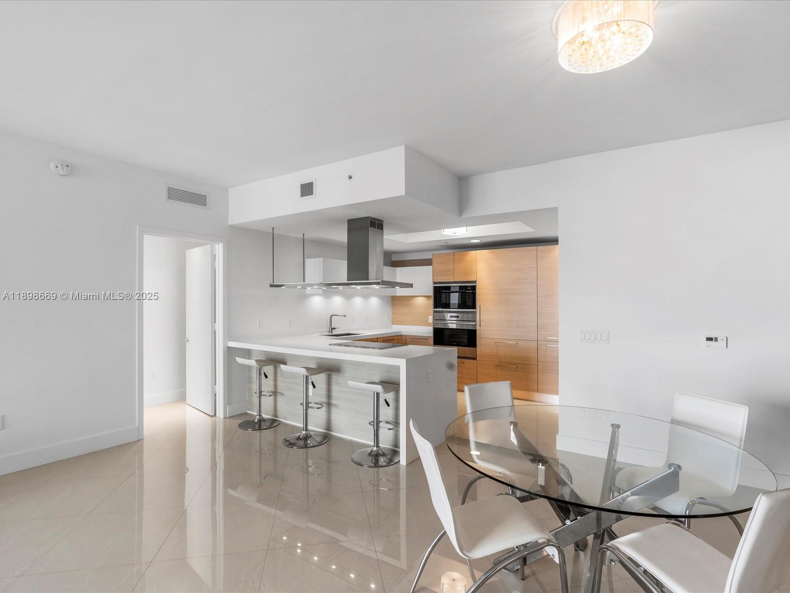Photo of 17301 Biscayne Blvd  #1704, North Miami Beach, Florida, 33160 -