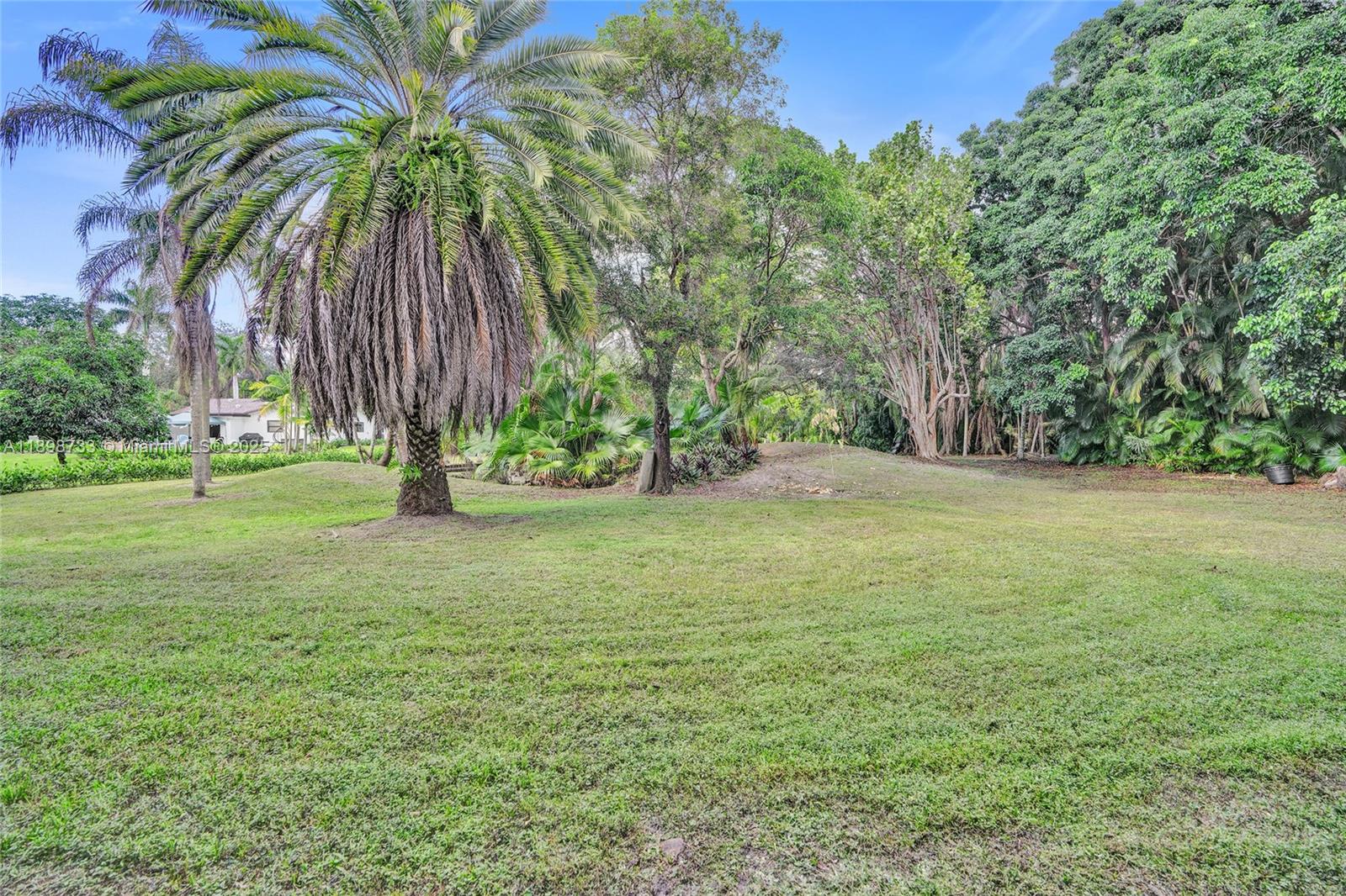 See details / sq. ft. $ 2025-10-19 0 Photo