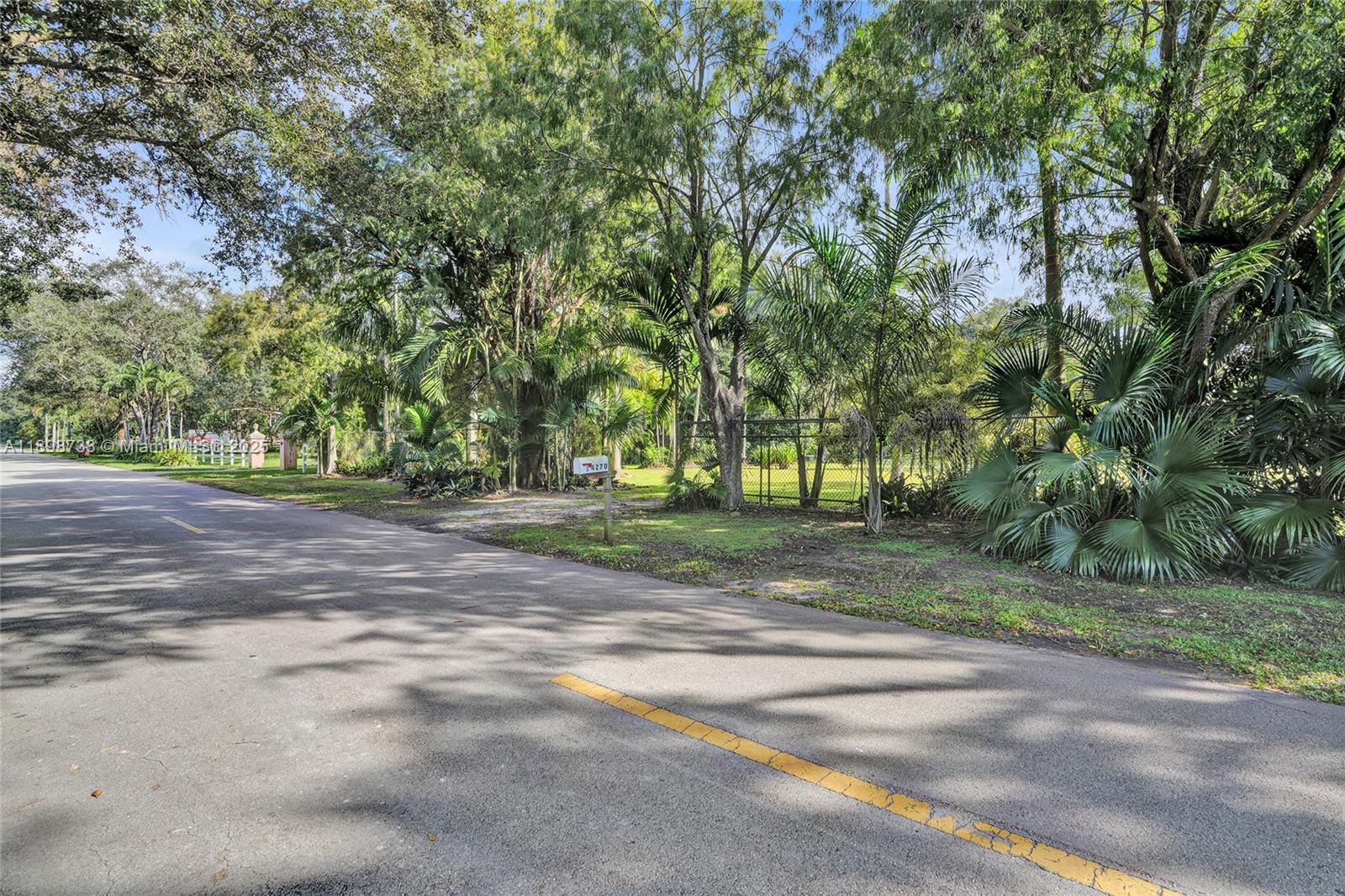 See details / sq. ft. $ 2025-10-19 0 Photo