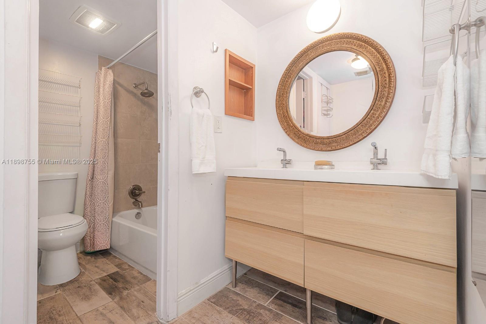 Photo of 3401 Country Club Dr #117, Aventura, Florida, 33180 -