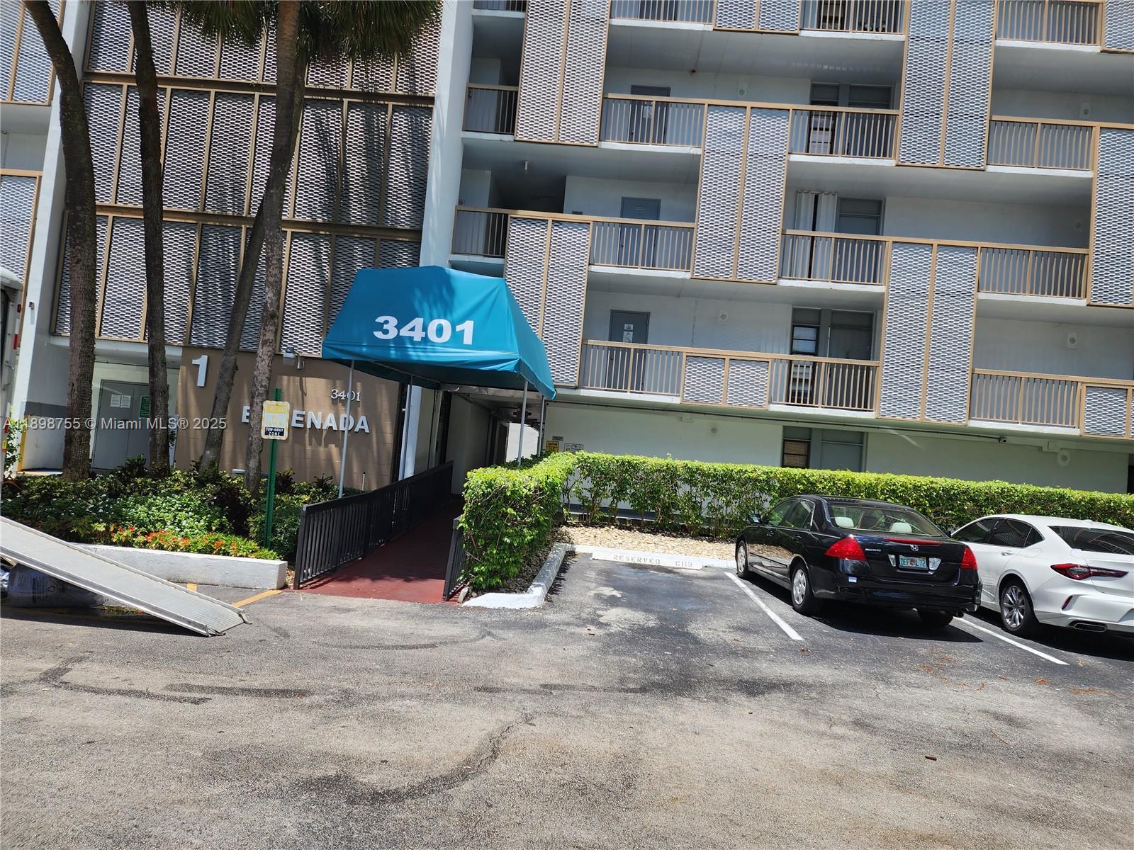 Photo of 3401 Country Club Dr #117, Aventura, Florida, 33180 -