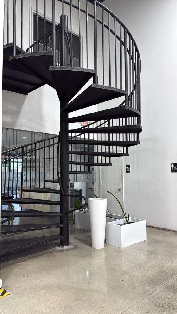 See details 6 / sq. ft. $ 2025-10-19 0 Photo