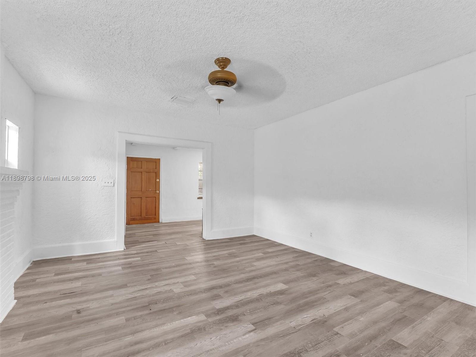 See details / 1468 sq. ft. $ 2025-10-19 0 Photo