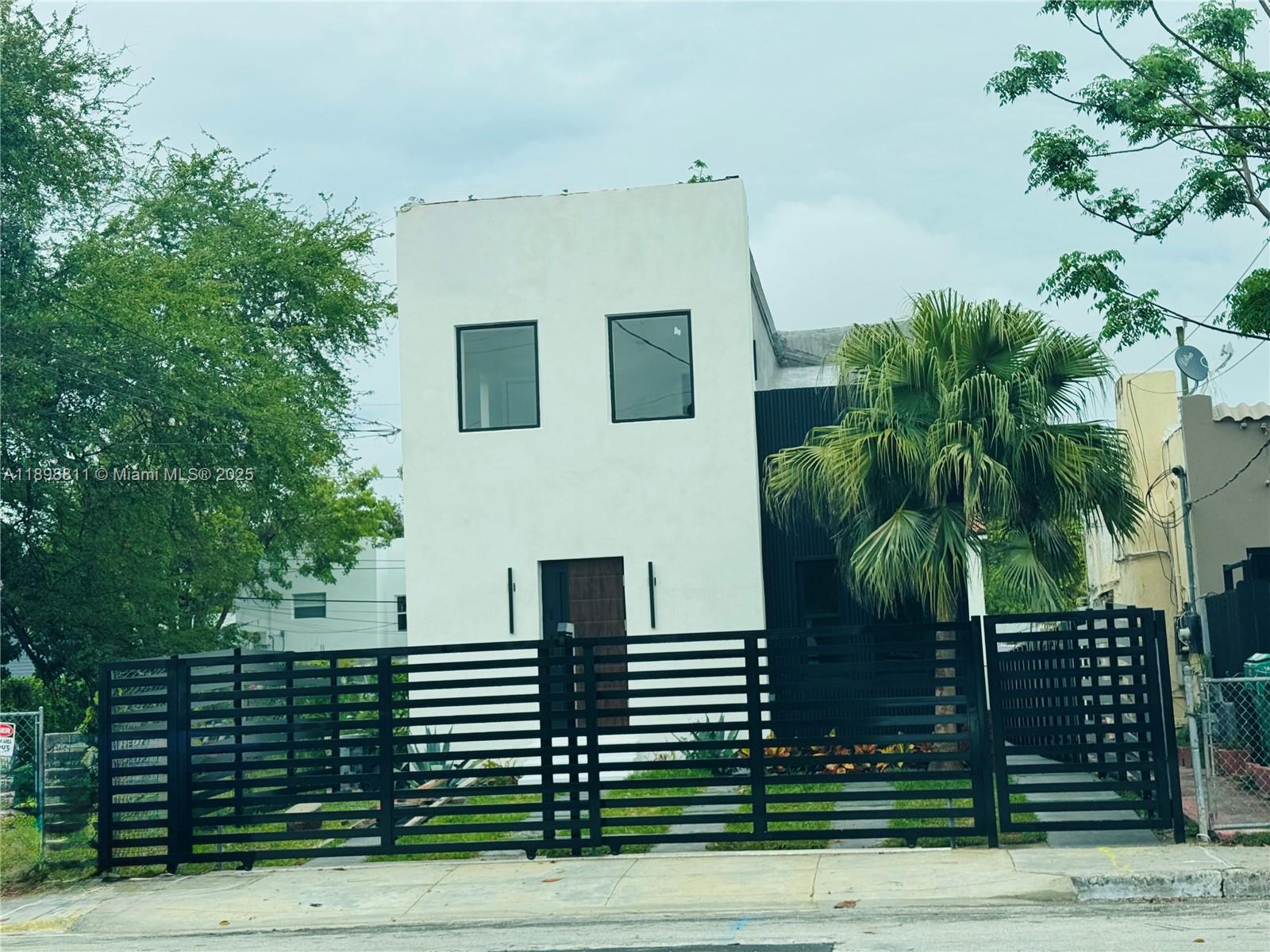 Ver detalles / 2970 sq. ft. $ 2025-10-19 0 foto