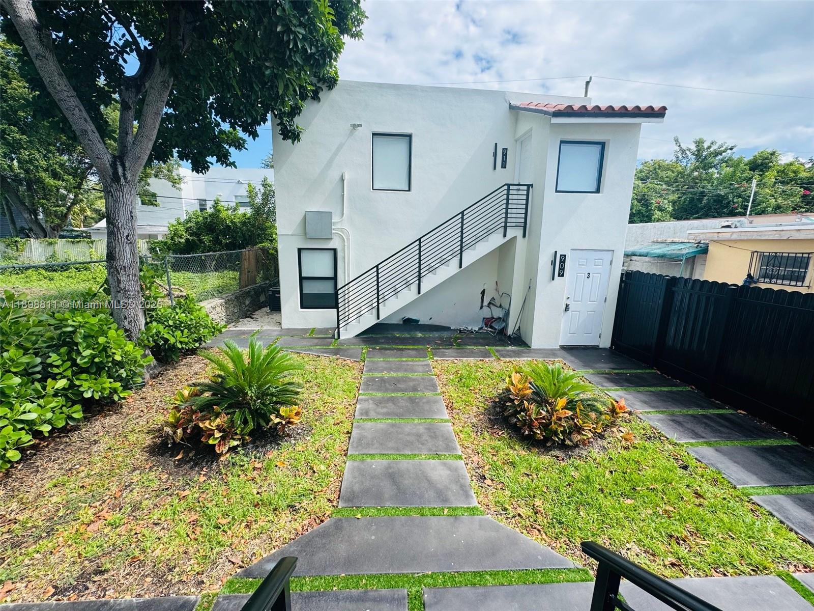 Ver detalles / 2970 sq. ft. $ 2025-10-19 0 foto
