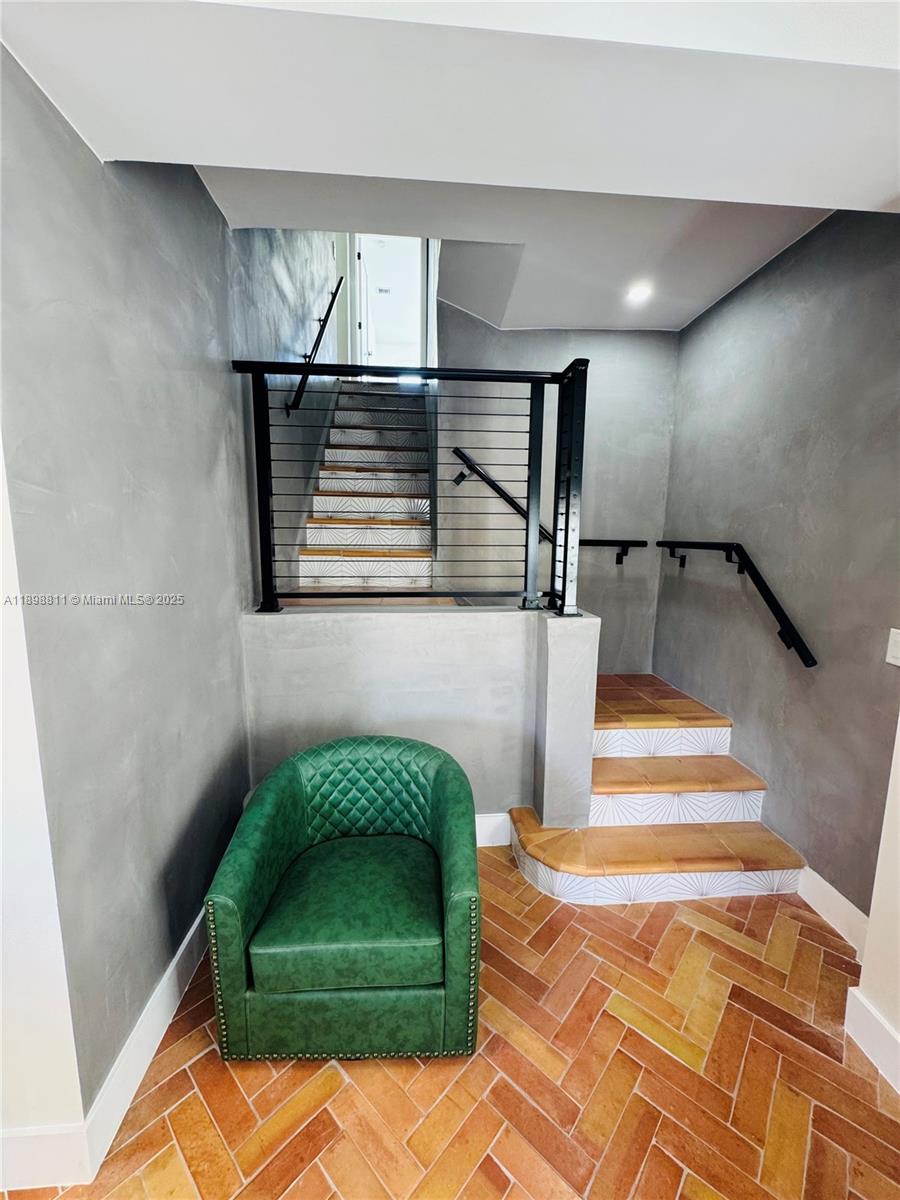 Ver detalles / 2970 sq. ft. $ 2025-10-19 0 foto