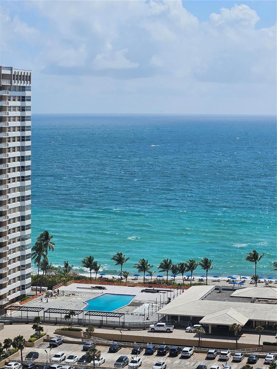 See details 20d 1 / 870 sq. ft. $ 2026-06-15 0 Photo