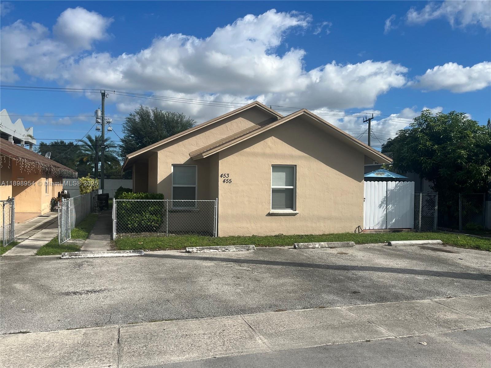 Ver detalles / 1659 sq. ft. $ 2025-10-20 0 foto