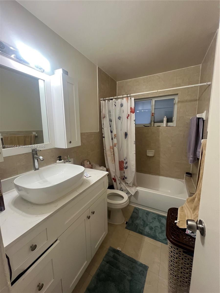 Ver detalles / 1659 sq. ft. $ 2025-10-20 0 foto