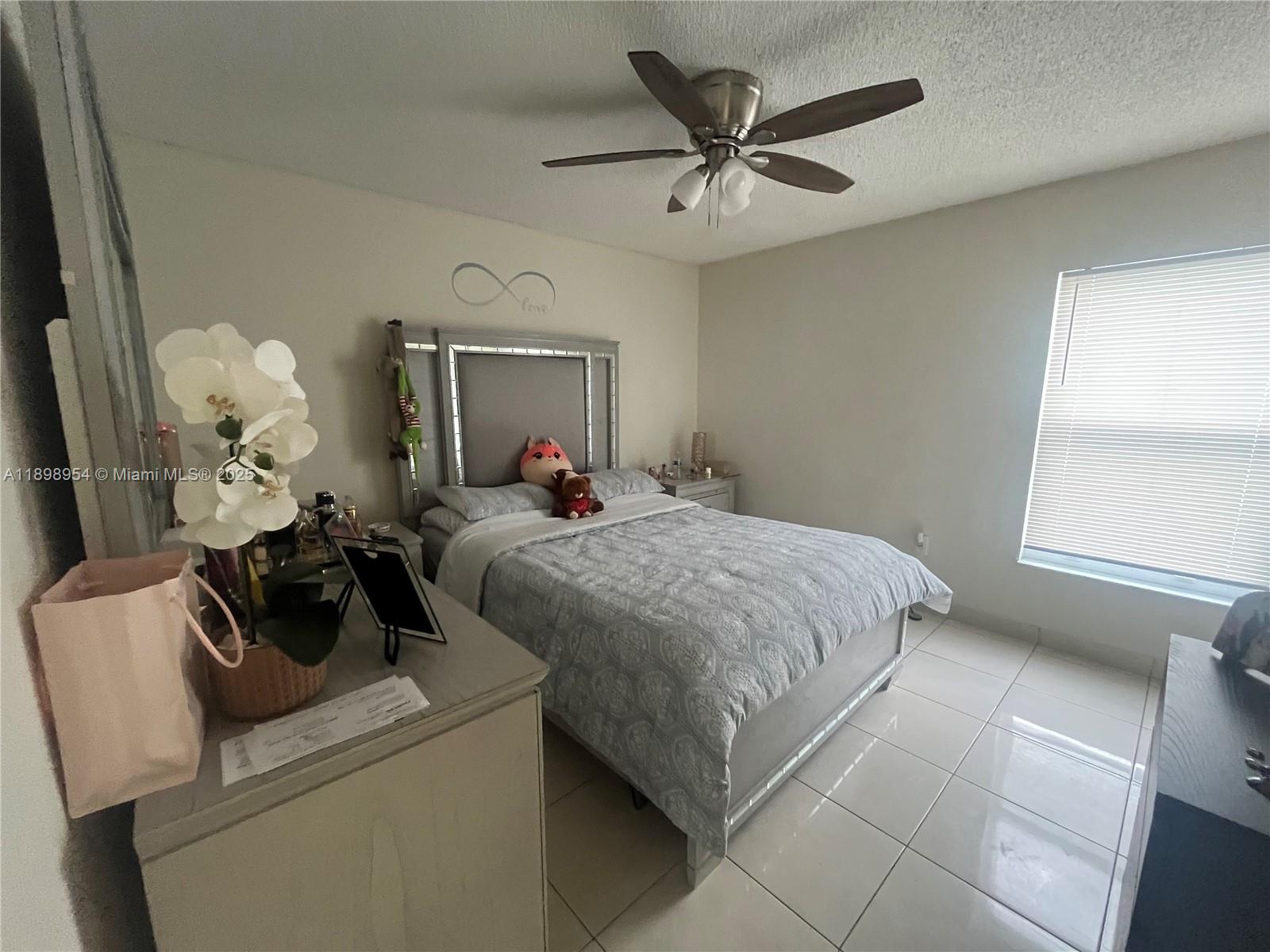 Ver detalles / 1659 sq. ft. $ 2025-10-20 0 foto