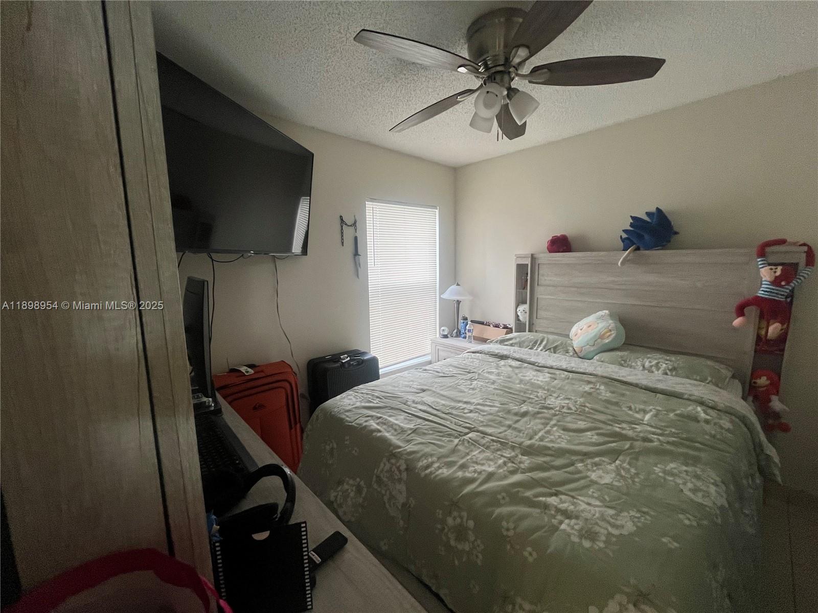 Ver detalles / 1659 sq. ft. $ 2025-10-20 0 foto
