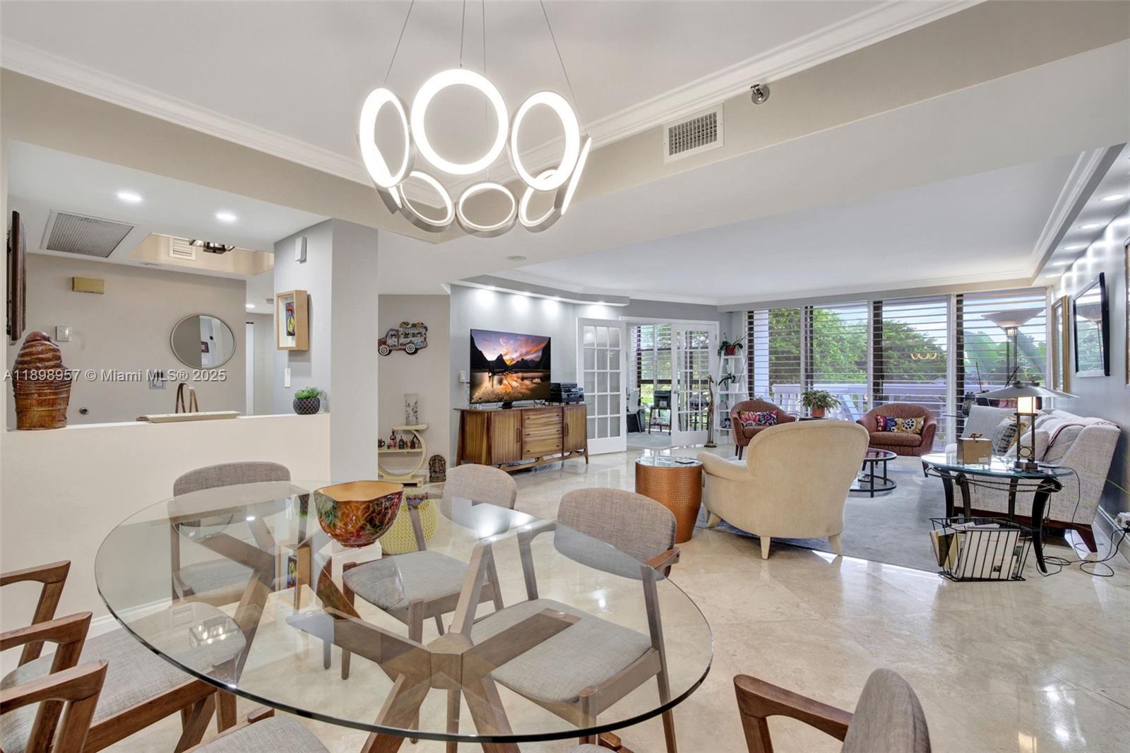 See details 302 3 / 2 1840 sq. ft. $ 2025-11-11 0 Photo