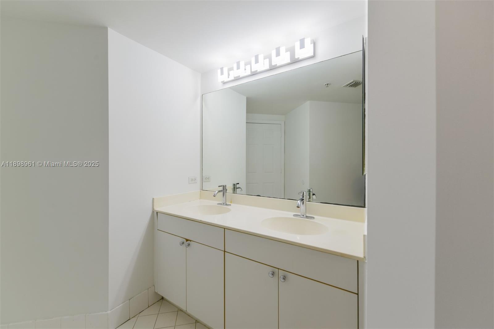 Photo of 17100 Bay Rd  #1614, Sunny Isles Beach, Florida, 33160 - 