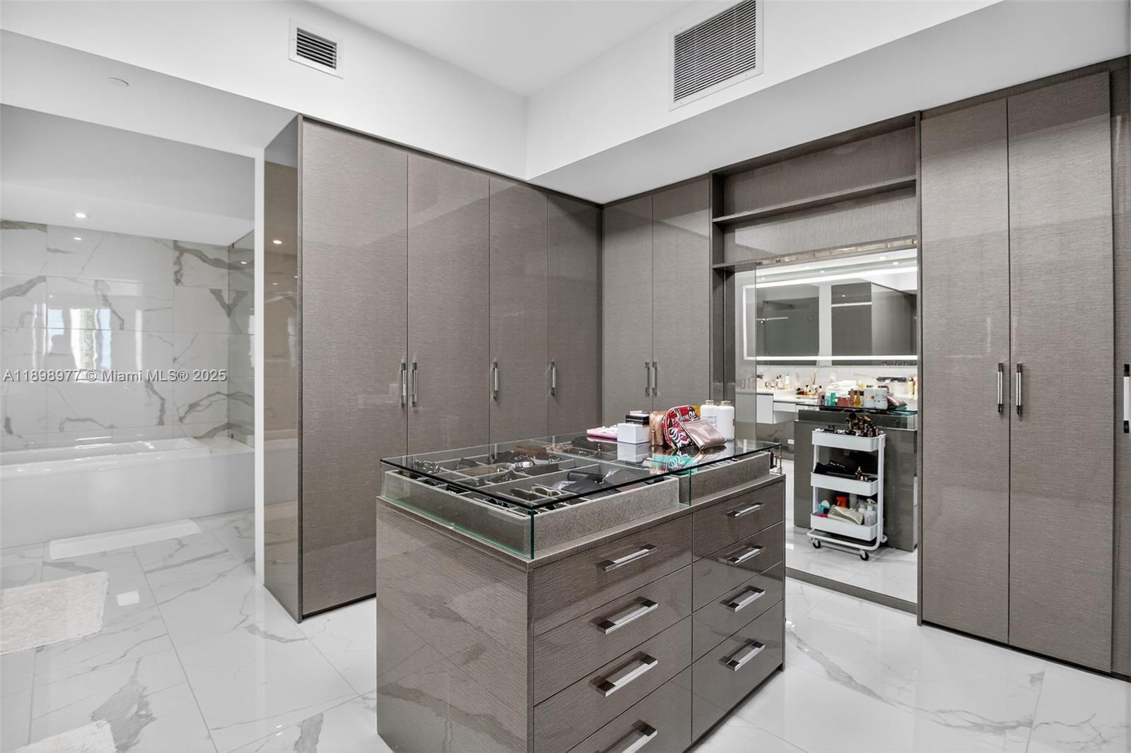 Photo of 5000 Island Estates Dr  #1107, Aventura, Florida, 33160 -