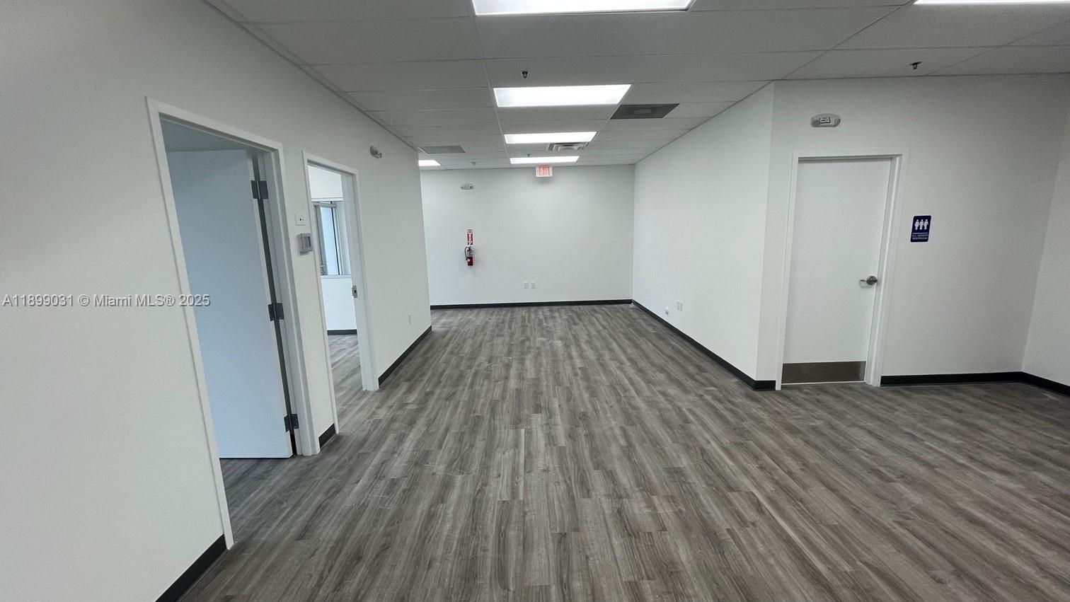 See details 3  /   sq. ft. $ 2025-10-20 0 Photo