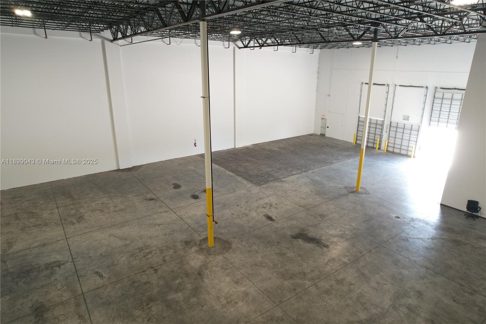 See details 1  /   sq. ft. $ 2025-10-20 0 Photo