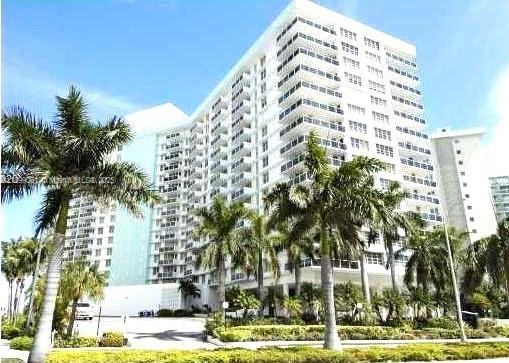 Photo of 3725 Ocean Dr  #323, Hollywood, Florida, 33019 -