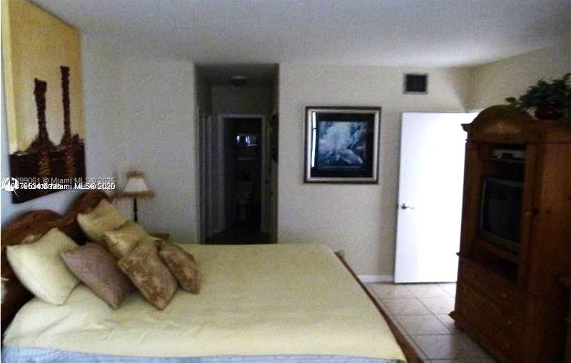 Photo of 3725 Ocean Dr  #323, Hollywood, Florida, 33019 -