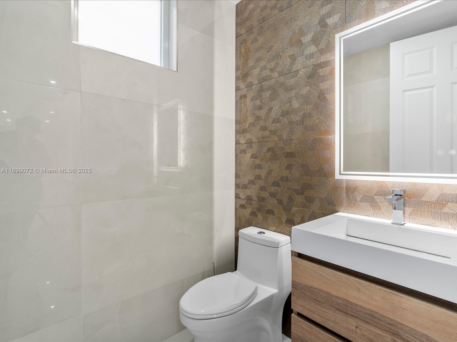 Photo of 21227 31st Pl  (21227), Aventura, Florida, 33180 -