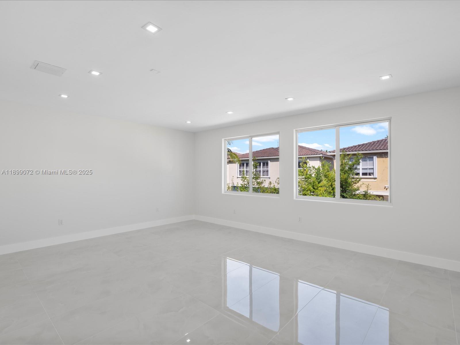 Photo of 21227 31st Pl  (21227), Aventura, Florida, 33180 -