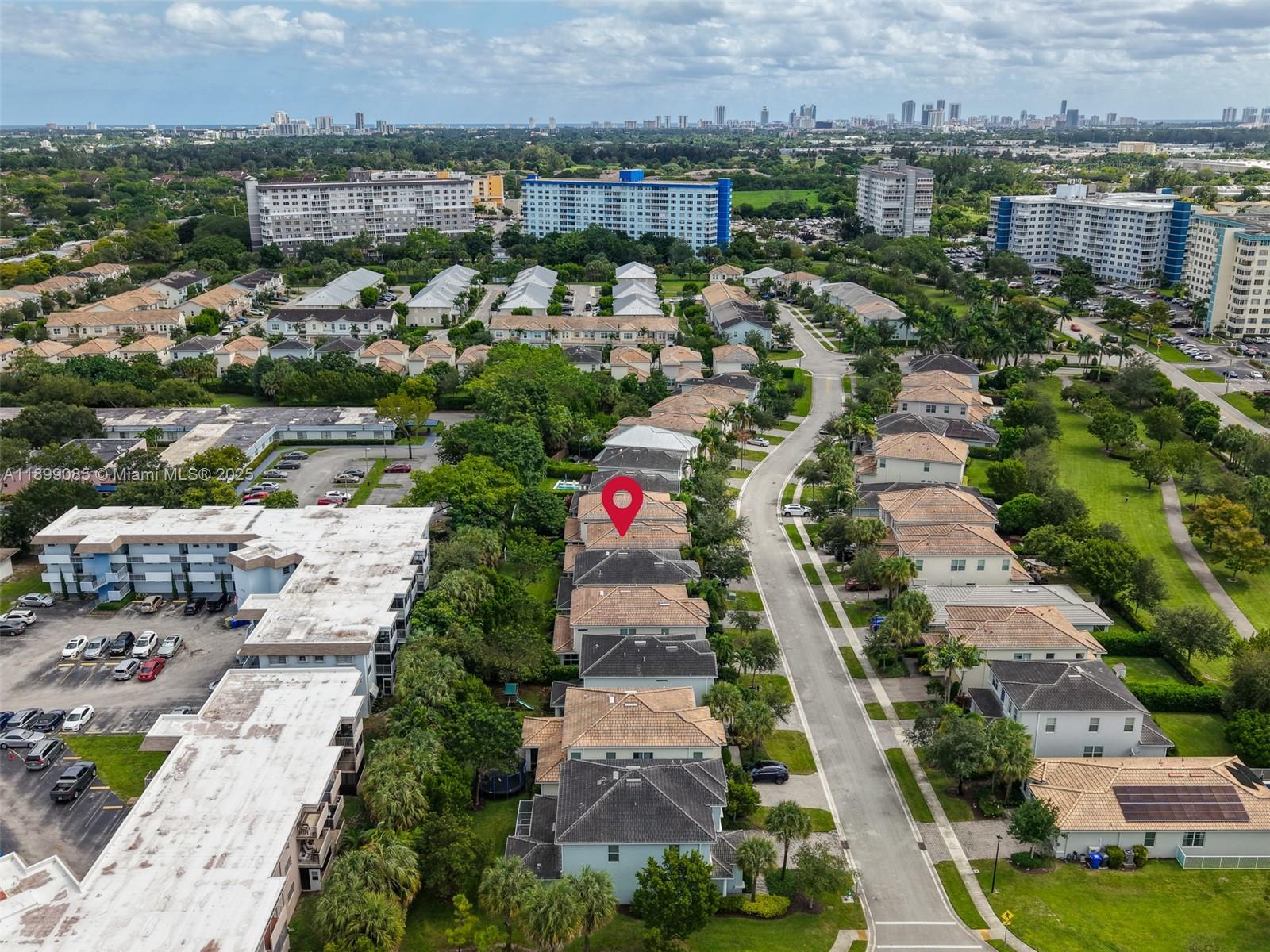 See details 4325 3 / 3 2423 sq. ft. $ 2025-10-20 0 Photo